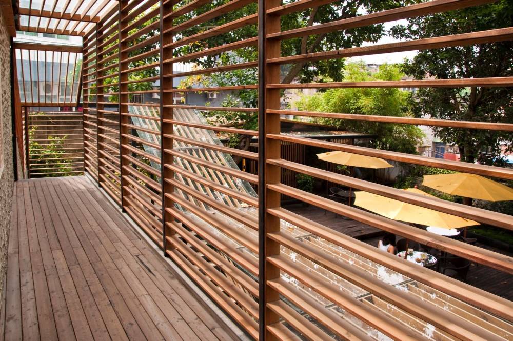 Menuiserie extérieur à Faux-Mazuras